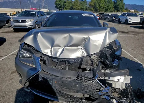 2017 Lexus Rc 350 z USA, uszkodzony, nr VIN JTHHE5BC9H5016297